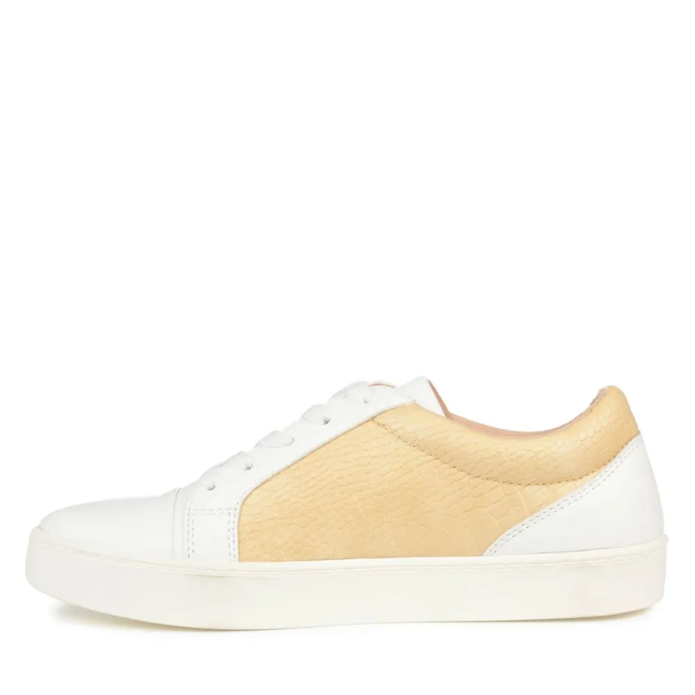 Journee Collection  WOMENS LYNZ SNEAKER