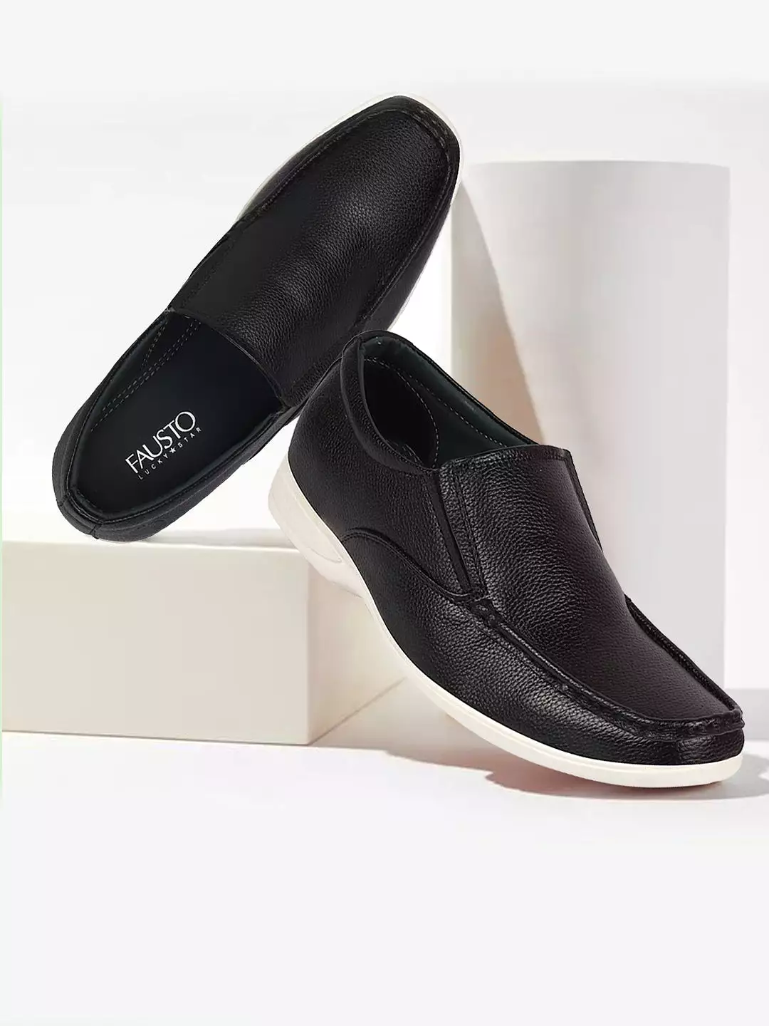 Men Black Side Stitched Casual Comfort Slip-On Loafer Shoes