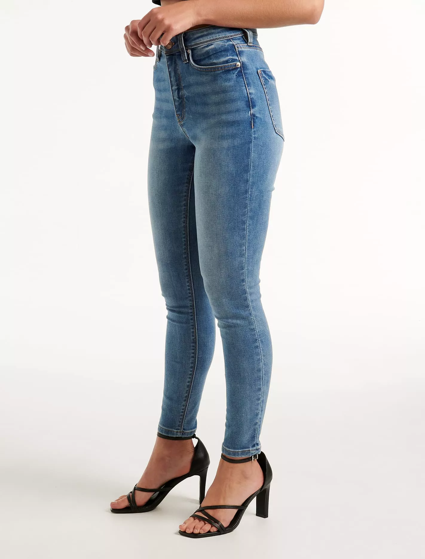 Nala Mid-Rise Skinny Jeans