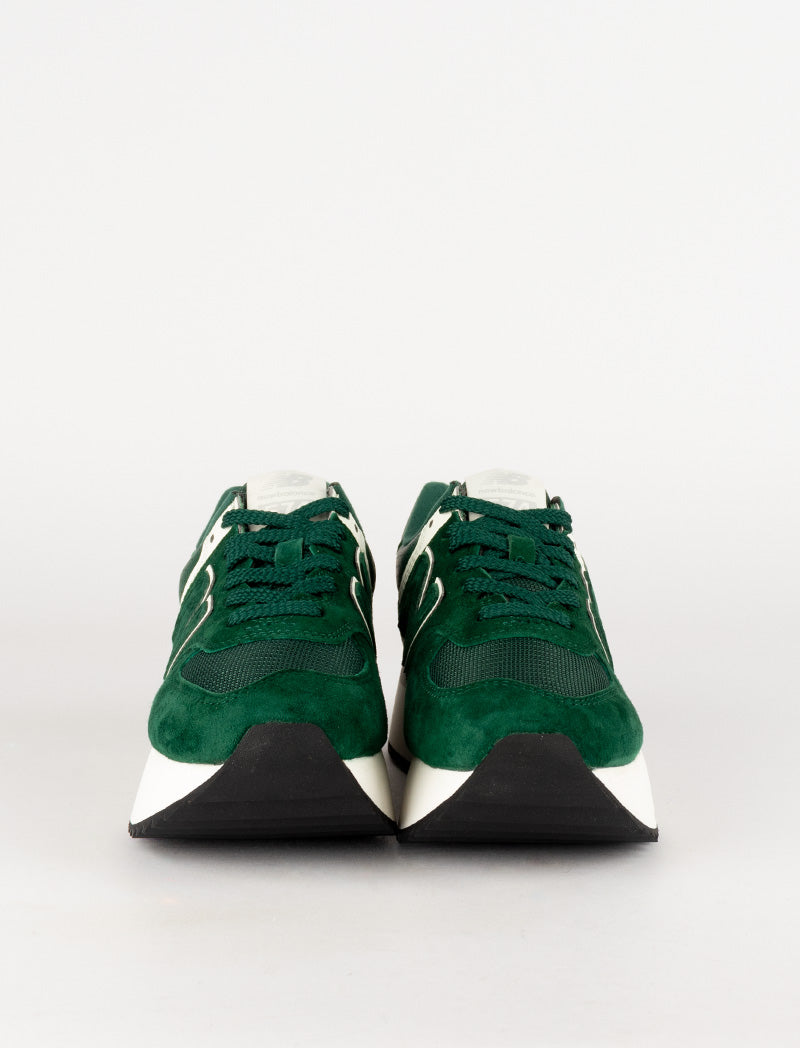 New Balance 574+ Trainers Green / White