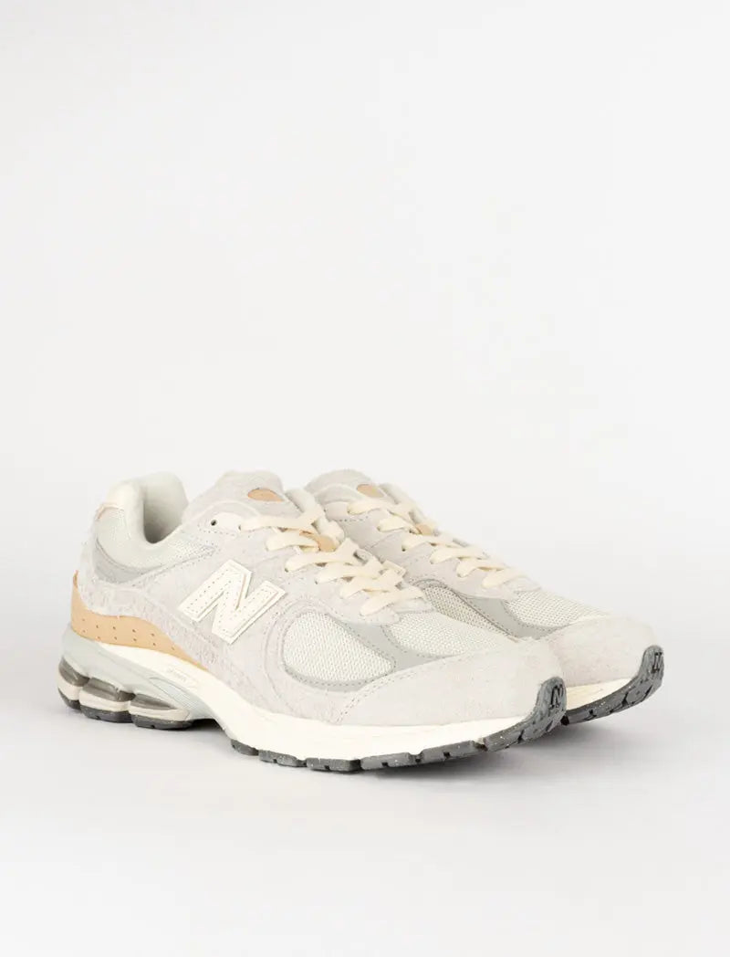 New Balance Womens 2002R Trainers Rain Cloud / Angora