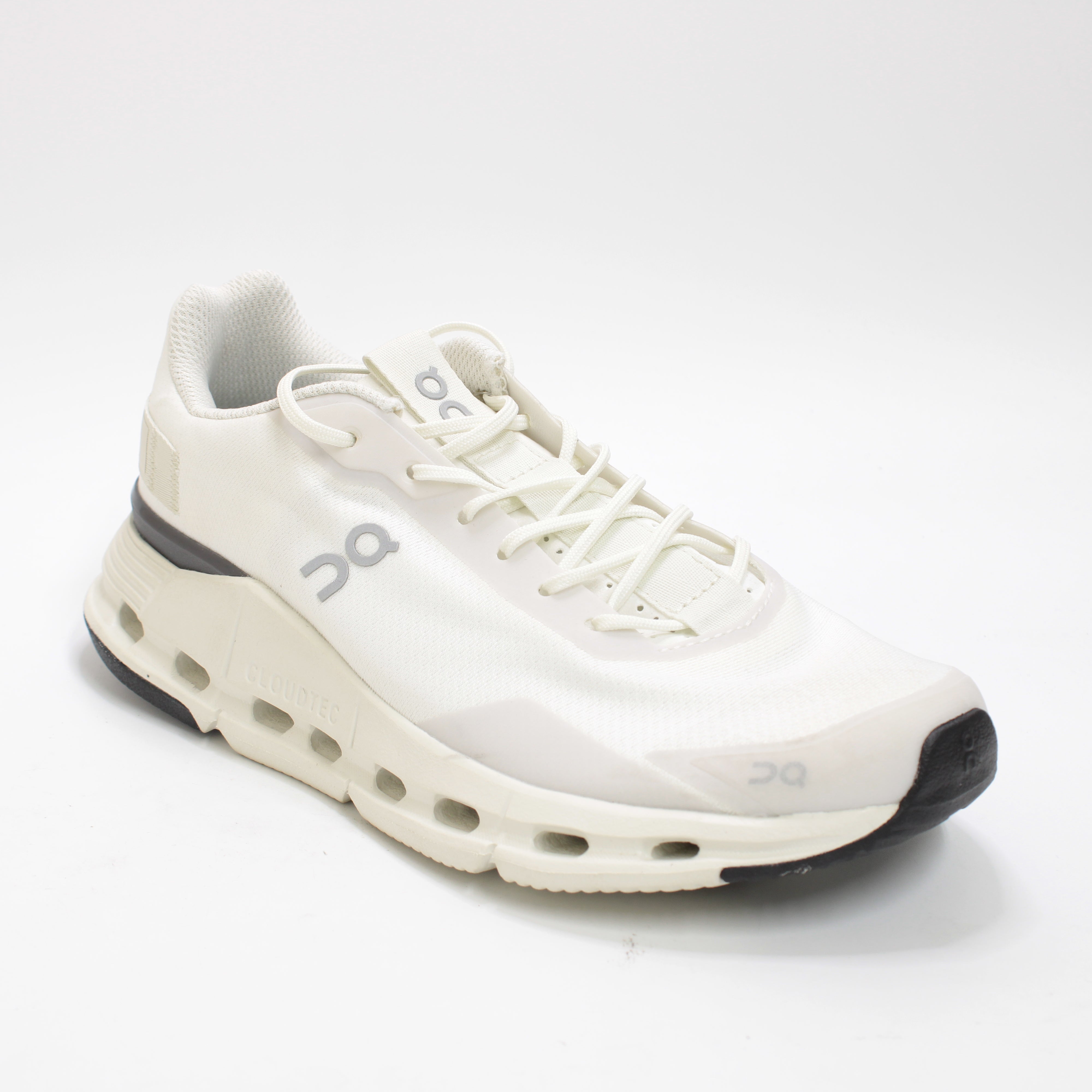 On Running Cloudnova Form White Eclipse F Uk Size 5