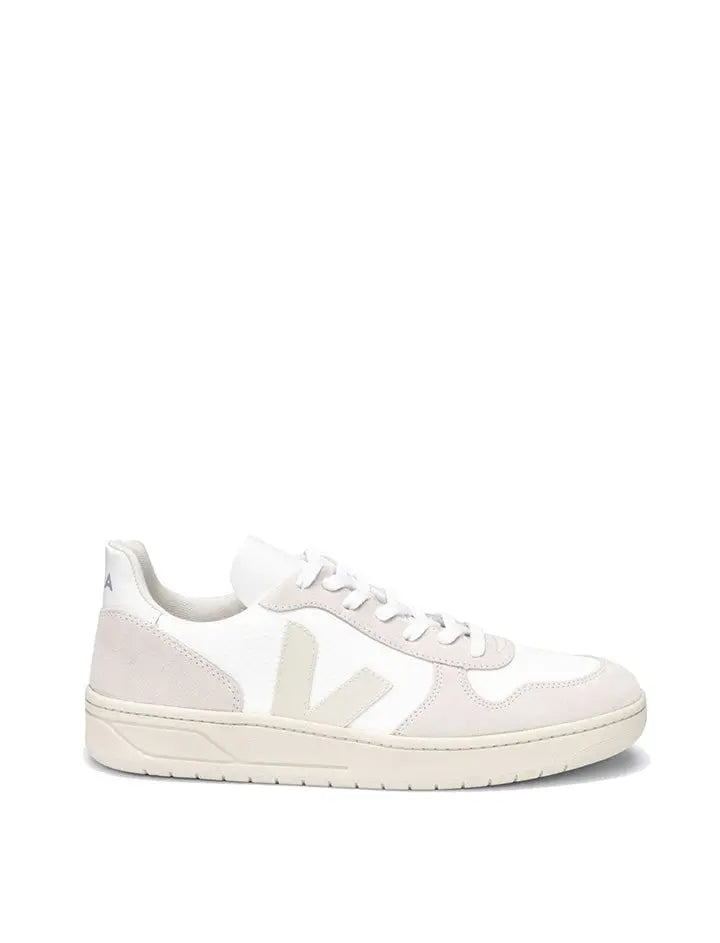 Veja V-10 Trainer White Natural Pierre